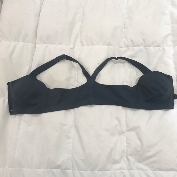 Victoria’s Secret . Knockout Ultra Max Sports Bra - Picture 5 of 7